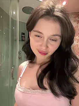 Snapshot of EvaHearts chatting on May 30, 2026, 10:26 pm EvaHearts online show from May 30, 2026, 10:26 pm
