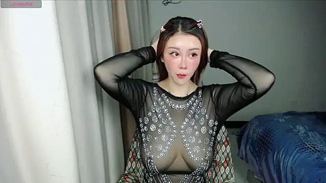 Snapshot of suncute chatting on June 1, 2026, 3:33 pm suncute online show from June 1, 2026, 3:33 pm