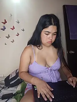 Snapshot of MiiaHott_W chatting on July 3, 2026, 2:34 pm MiiaHott W online show from July 3, 2026, 2:34 pm