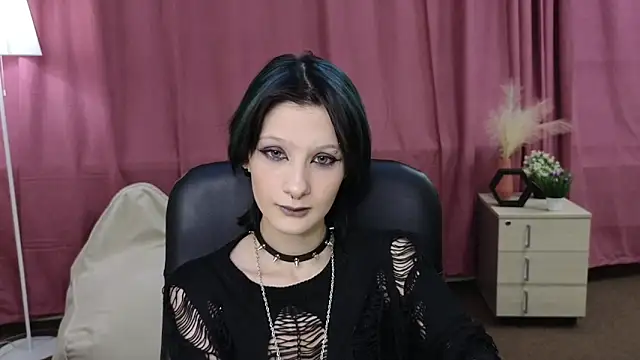 Snapshot of PearleneBolfa chatting on May 13, 2026, 11:39 am PearleneBolfa online show from May 13, 2026, 11:39 am