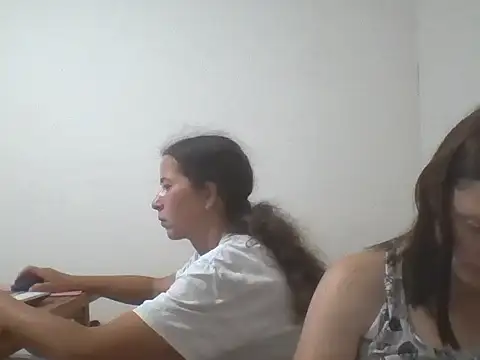 Kimmy Webb online show from June 26, 2026, 5:52 pm