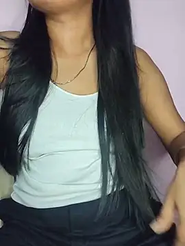 Snapshot of ISHIKA_3 chatting on May 28, 2026, 8:15 pm ISHIKA 3 online show from May 28, 2026, 8:15 pm