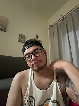 James1992 Ovo online show from June 14, 2026, 6:42 pm