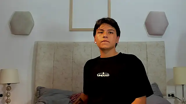 maximo 1 online show from May 9, 2026, 6:55 pm