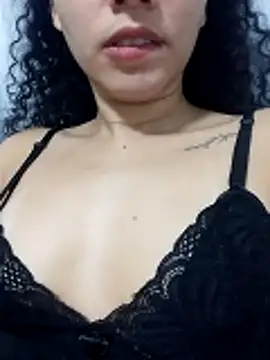 Snapshot of venuseyes25 chatting on June 6, 2026, 6:07 am venuseyes25 online show from June 6, 2026, 6:07 am