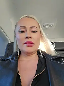 MILFBARBY online show from April 5, 2026, 7:15 am