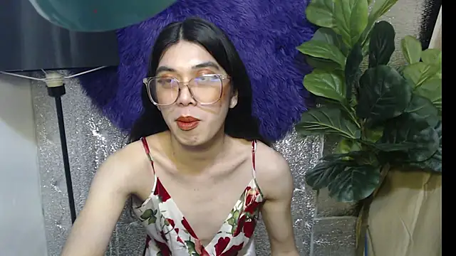 RoseAmarie online show from June 9, 2026, 7:15 pm