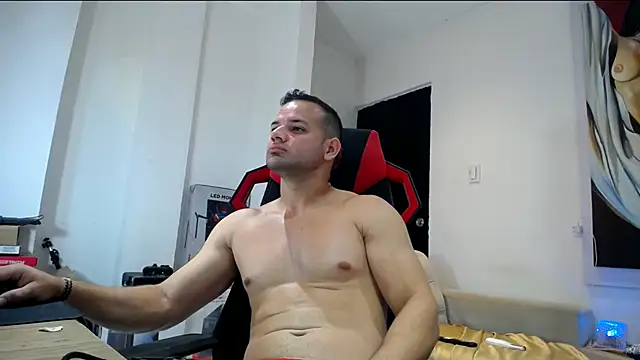 Snapshot of hugo_19cm chatting on September 20, 2025, 3:50 pm hugo 19cm online show from September 20, 2025, 3:50 pm