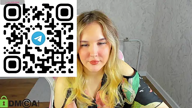 Snapshot of Stacey_Dawson chatting on May 15, 2026, 1:03 am Stacey Dawson online show from May 15, 2026, 1:03 am