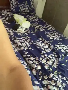 Snapshot of NRI_brutal_couple chatting on July 13, 2026, 11:42 am NRI brutal couple online show from July 13, 2026, 11:42 am