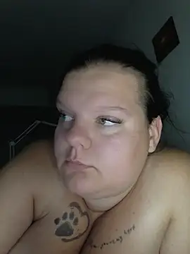 Snapshot of BadMommyyyyy chatting on July 8, 2026, 7:20 am BadMommyyyyy online show from July 8, 2026, 7:20 am