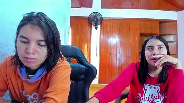 Snapshot of Soffy_and_Emily chatting on July 3, 2026, 12:55 pm Soffy and Emily online show from July 3, 2026, 12:55 pm