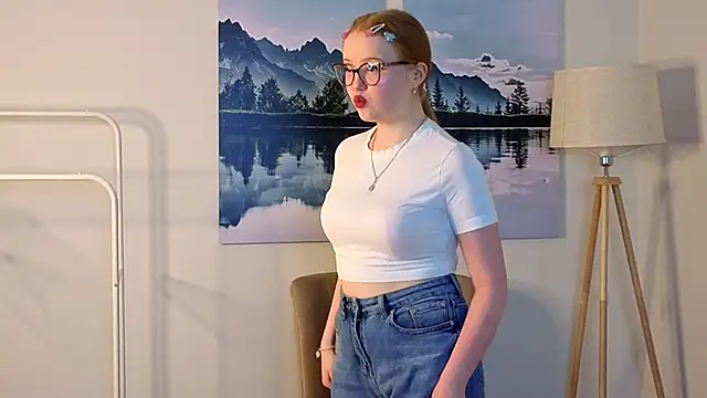 KarlaPasey online show from May 12, 2026, 5:04 am