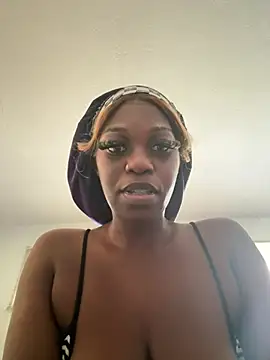 Snapshot of BlaqueBarbee chatting on July 19, 2026, 5:32 pm BlaqueBarbee online show from July 19, 2026, 5:32 pm