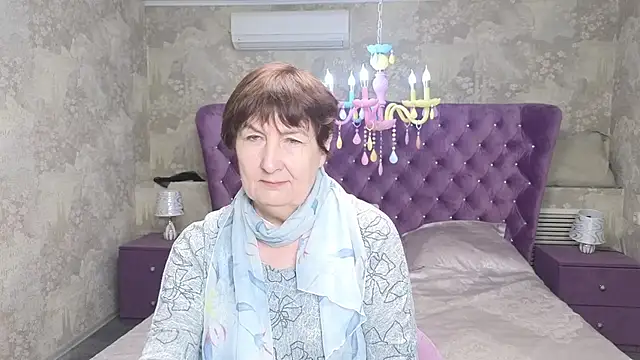 Snapshot of Zara_Zin chatting on May 13, 2026, 5:25 am Zara Zin online show from May 13, 2026, 5:25 am