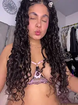 Yassy 11 online show from June 17, 2026, 7:46 pm