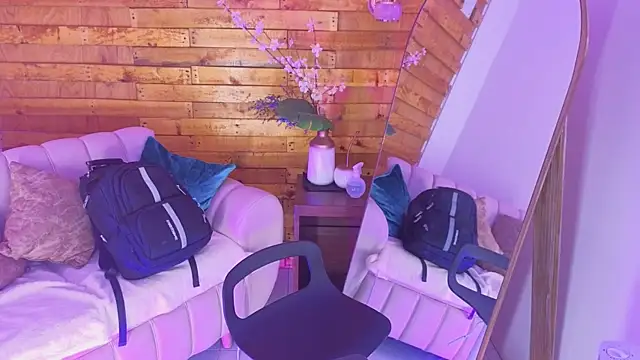 tian sex online show from June 24, 2026, 8:06 pm