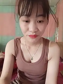 Snapshot of Logii_x chatting on May 27, 2026, 9:49 am Logii x online show from May 27, 2026, 9:49 am