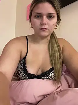 Snapshot of breebabexoxo chatting on June 4, 2026, 6:07 am breebabexoxo online show from June 4, 2026, 6:07 am