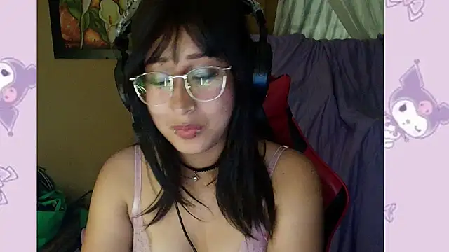 Snapshot of laritlover chatting on June 20, 2026, 5:12 am laritlover online show from June 20, 2026, 5:12 am
