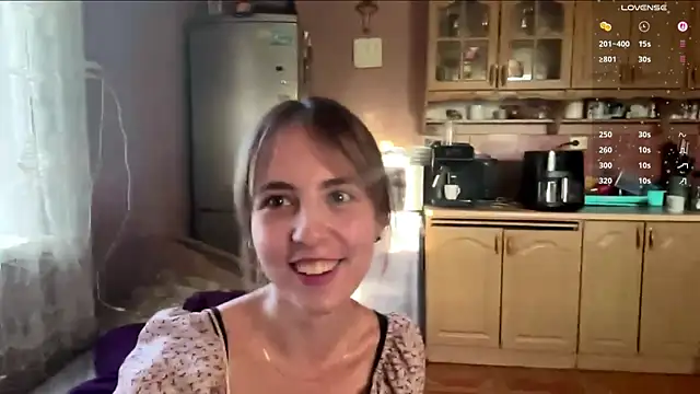 DaphneAmor online show from June 19, 2026, 5:19 pm