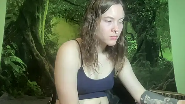 Snapshot of mo0ngoddess chatting on March 2, 2026, 5:08 am mo0ngoddess online show from March 2, 2026, 5:08 am