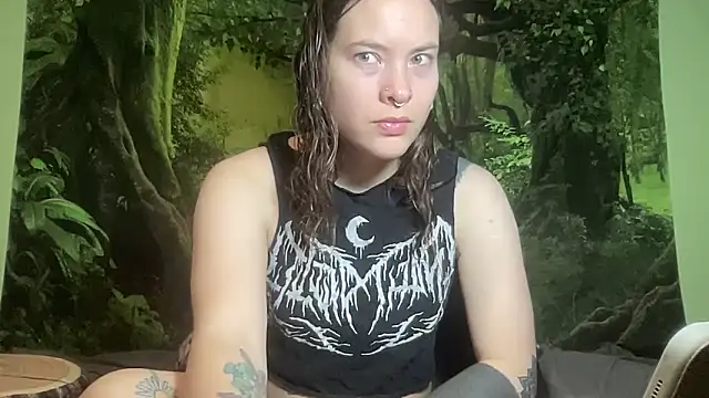 Snapshot of mo0ngoddess chatting on February 23, 2026, 2:46 am mo0ngoddess online show from February 23, 2026, 2:46 am