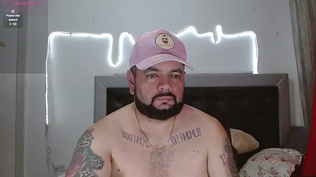 Snapshot of perverseveteranmanxxx chatting on November 21, 2025, 2:16 pm perverseveteranmanxxx online show from November 21, 2025, 2:16 pm