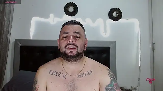 Snapshot of perverseveteranmanxxx chatting on October 25, 2025, 5:28 am perverseveteranmanxxx online show from October 25, 2025, 5:28 am