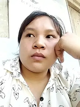 Snapshot of lybaby11 chatting on May 17, 2026, 8:47 am lybaby11 online show from May 17, 2026, 8:47 am