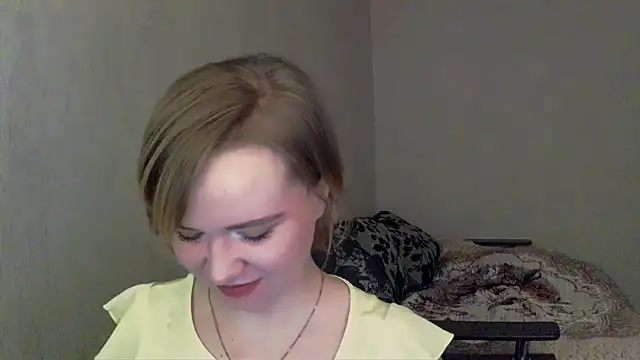 Snapshot of Ketrincold chatting on June 1, 2026, 6:35 am Ketrincold online show from June 1, 2026, 6:35 am