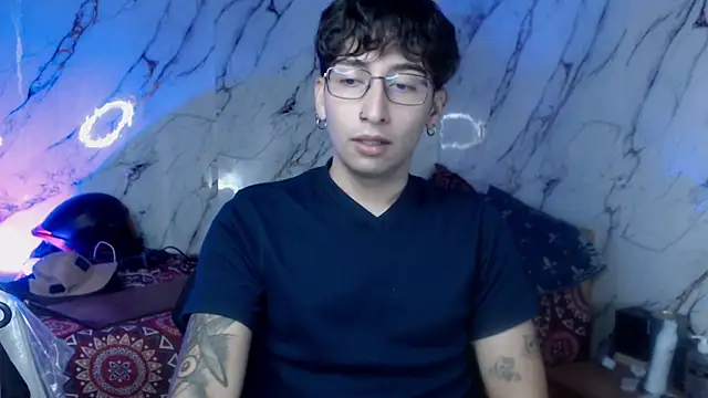 Snapshot of Adrian_Kane chatting on June 20, 2026, 9:53 pm Adrian Kane online show from June 20, 2026, 9:53 pm