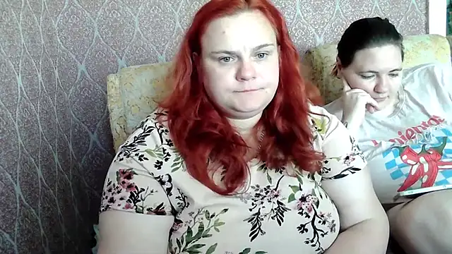 Snapshot of TiffanyLenee chatting on May 16, 2026, 10:36 am TiffanyLenee online show from May 16, 2026, 10:36 am