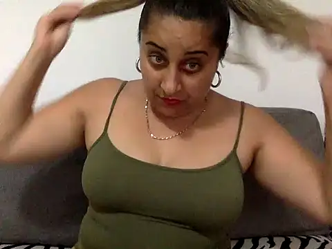 Snapshot of Antoniasweet chatting on June 15, 2026, 3:55 pm Antoniasweet online show from June 15, 2026, 3:55 pm