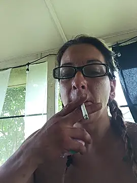 missbellastar online show from June 11, 2026, 4:26 pm