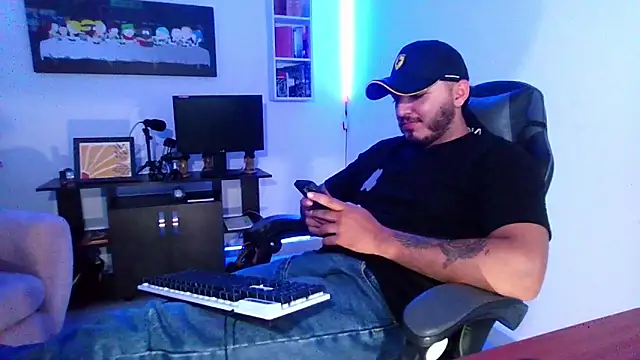 Snapshot of Thiago_420 chatting on May 15, 2026, 11:47 pm Thiago 420 online show from May 15, 2026, 11:47 pm