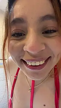 julieta velvet online show from May 19, 2026, 9:38 am