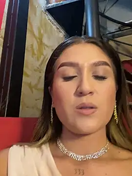 Snapshot of IsabelleMilan chatting on June 29, 2026, 12:28 am IsabelleMilan online show from June 29, 2026, 12:28 am