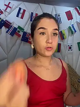 Snapshot of IsabelleMilan chatting on June 15, 2026, 10:20 pm IsabelleMilan online show from June 15, 2026, 10:20 pm