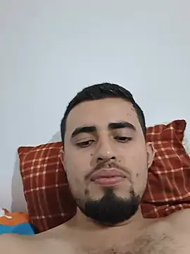 Alejo10051 online show from May 25, 2026, 12:54 am