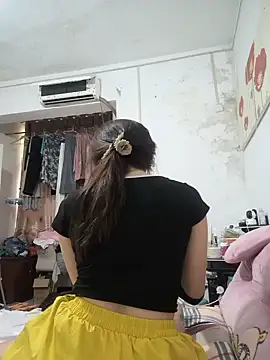 rosex-Z online show from May 15, 2026, 6:22 am