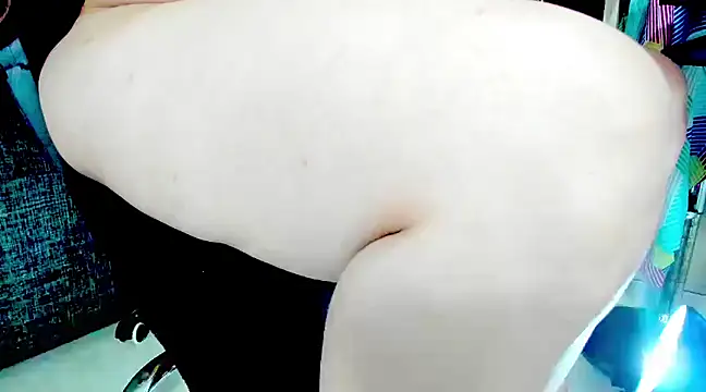 DirtyKhloy online show from March 17, 2025, 9:35 pm