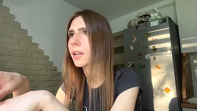 ZaraGuyette online show from June 27, 2026, 5:08 pm