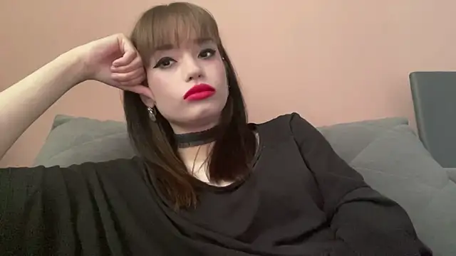 Snapshot of lolgothmichelle chatting on May 21, 2026, 2:14 pm lolgothmichelle online show from May 21, 2026, 2:14 pm