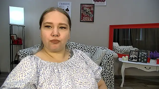 Snapshot of DianaKristol chatting on June 9, 2026, 6:14 am DianaKristol online show from June 9, 2026, 6:14 am