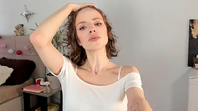 imogensy online show from June 3, 2026, 2:33 pm
