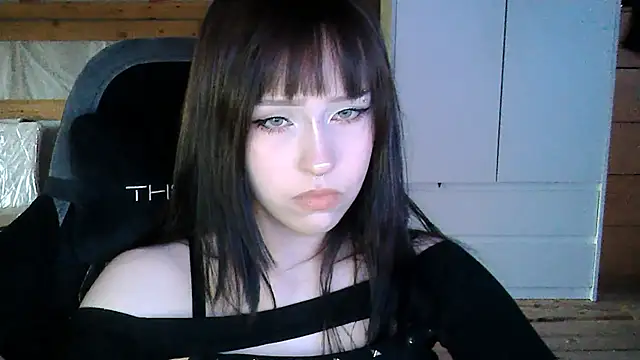 Snapshot of NoirEva chatting on May 27, 2026, 4:58 pm NoirEva online show from May 27, 2026, 4:58 pm