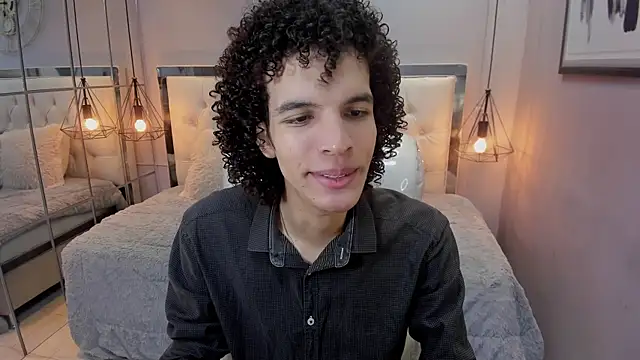 Snapshot of felix_haze chatting on May 24, 2026, 5:35 pm felix haze online show from May 24, 2026, 5:35 pm