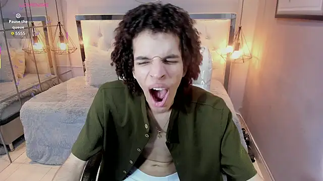 Snapshot of felix_haze chatting on May 27, 2026, 6:04 pm felix haze online show from May 27, 2026, 6:04 pm