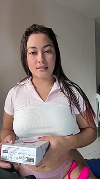 Tatiana123  online show from May 16, 2026, 8:52 pm